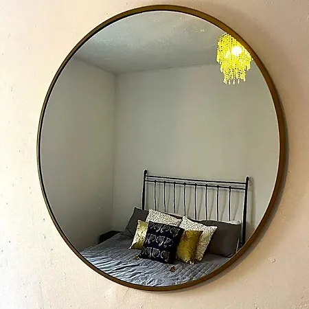 호텔 Luxe Cottage-style Retreat With Garden - Sleeps 12 브리스틀